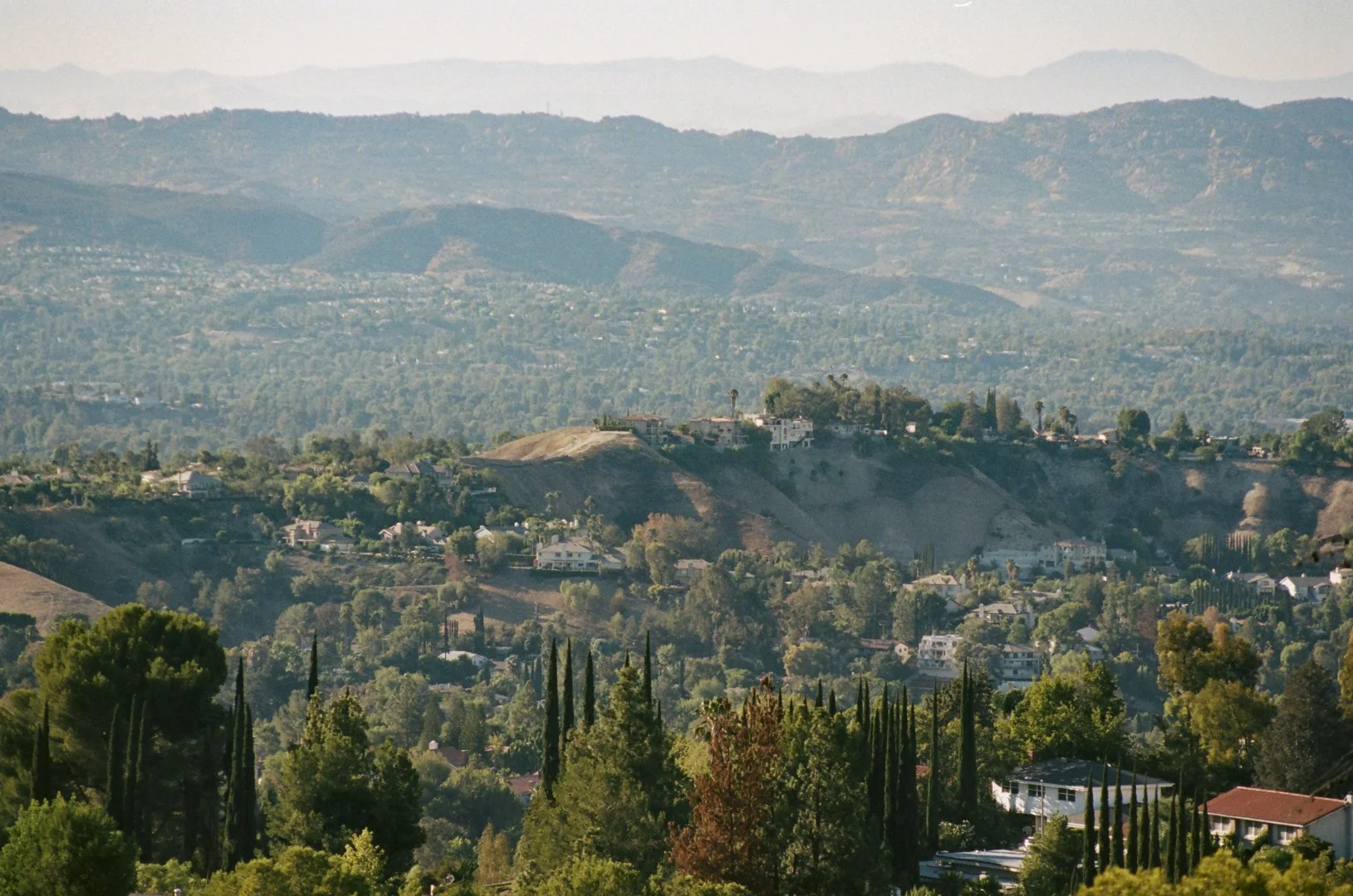 Mountain top view located in Vista County California